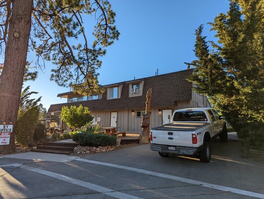 Holloway's Marina & RV Park photo 2