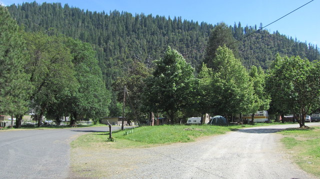 Klamath Inn RV Park photo 2