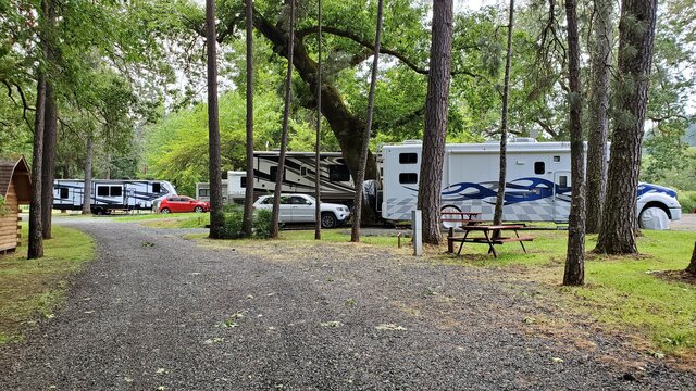 Sunny Valley RV Park & Campground photo 2