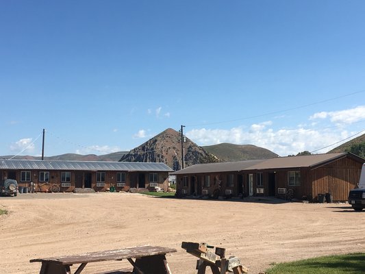 The Hideout Motel & RV photo 2