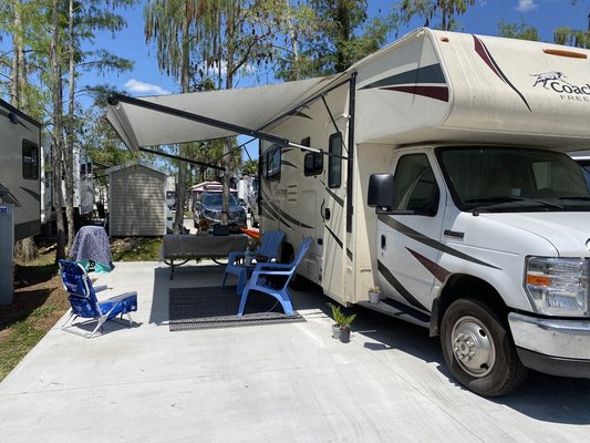 Club Naples RV Resort