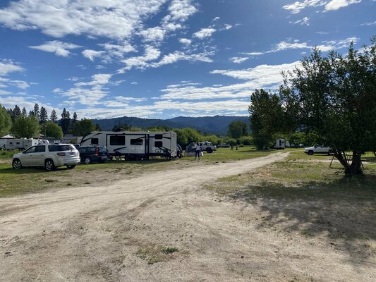Starlight Mountain Theatre Campground