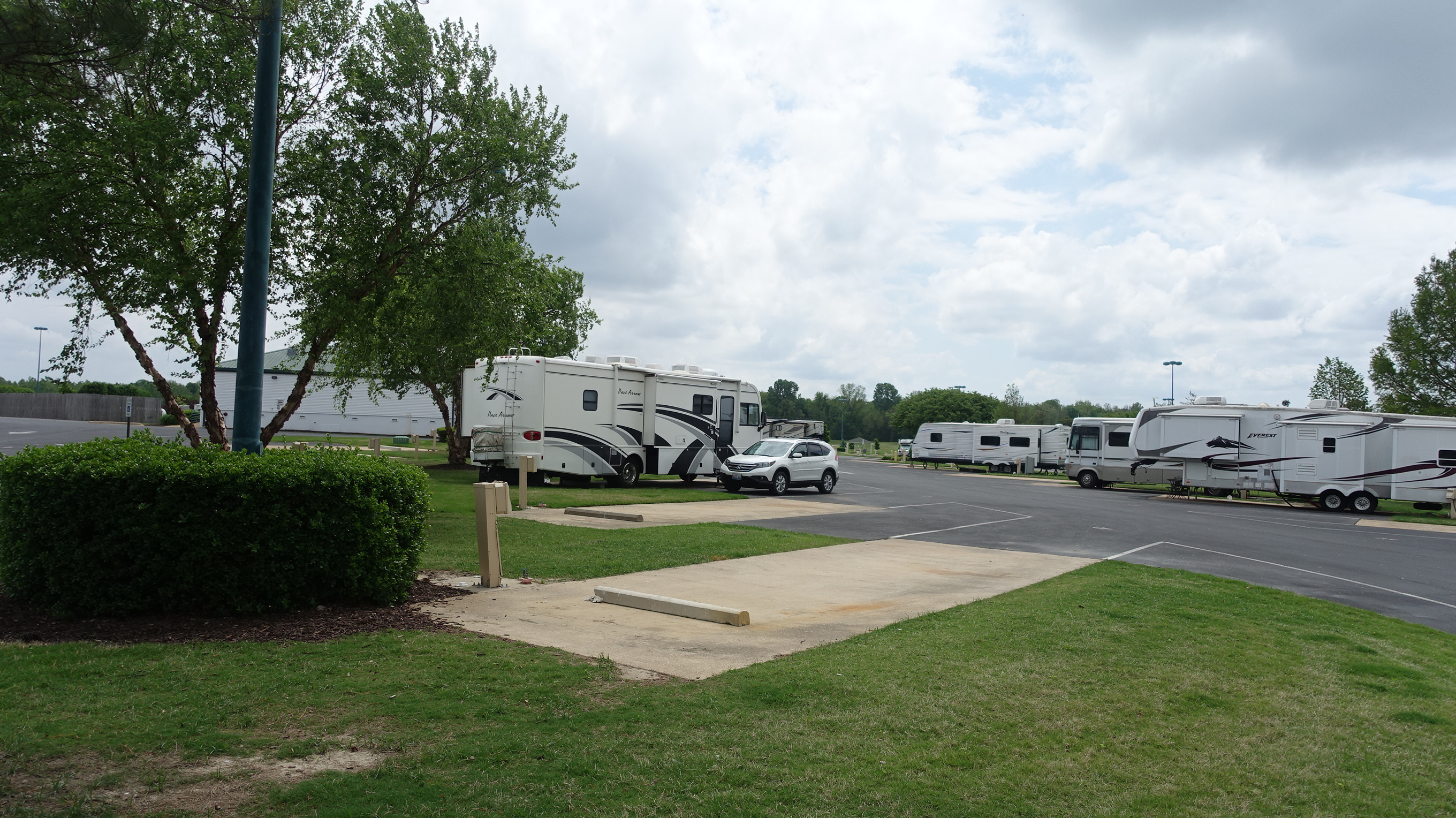 Hollywood Casino Tunica RV Park Reviews updated 2024