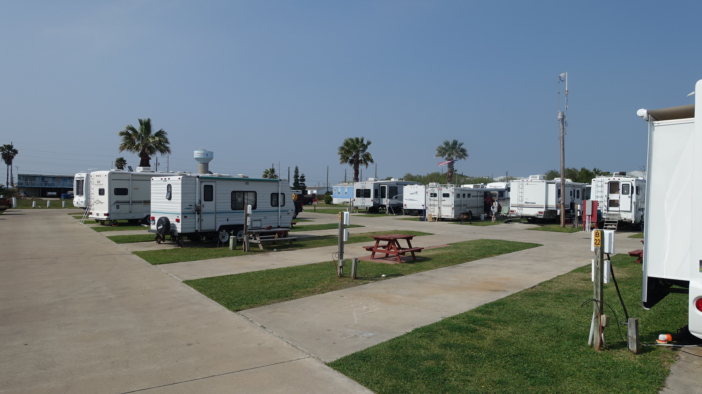 Surfside RV Resort Reviews & Reservations updated 2024