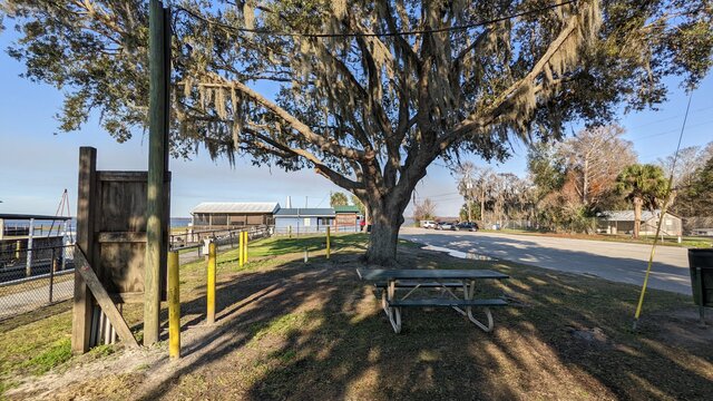 Port Hatchineha Campground photo 2