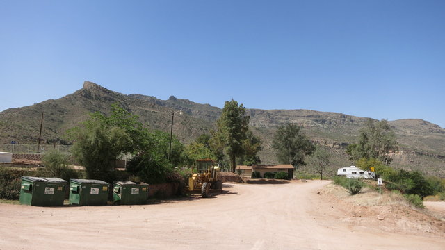 Apache Lake Marina & Resort photo 2
