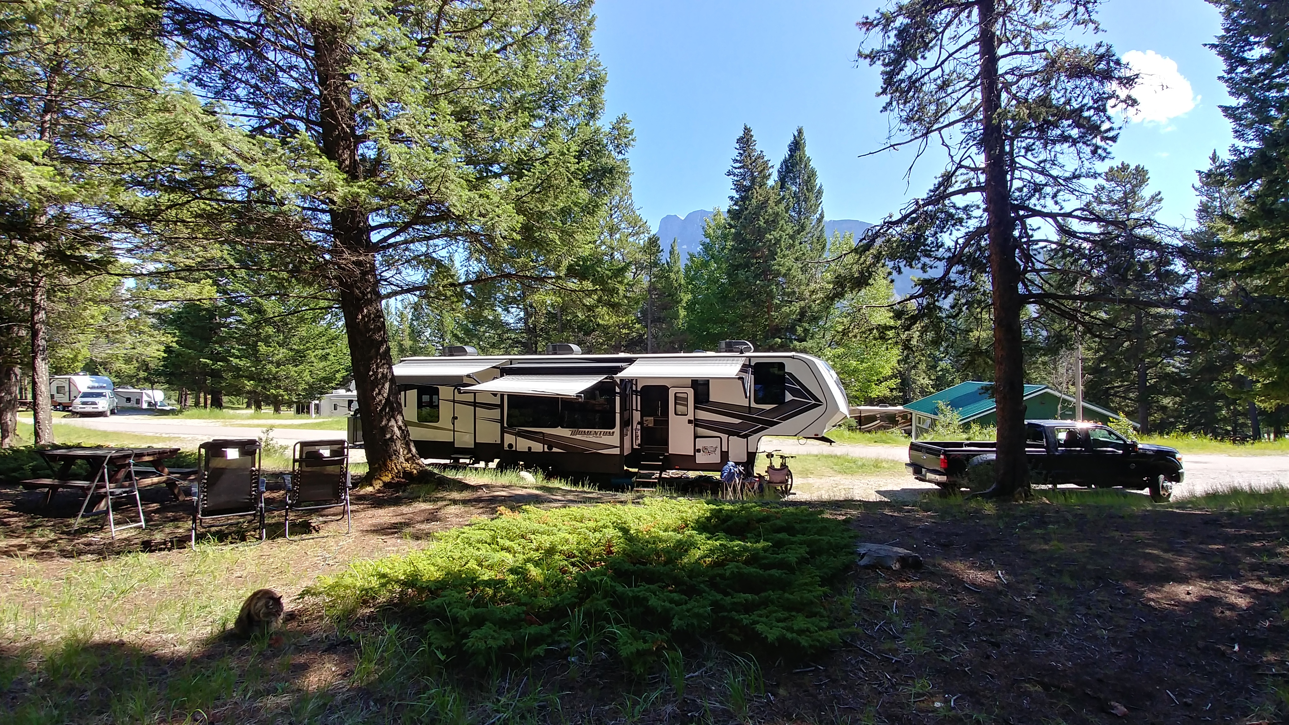 Tunnel Mountain Trailer Court