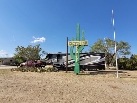 Cactus Inn & RV Parking