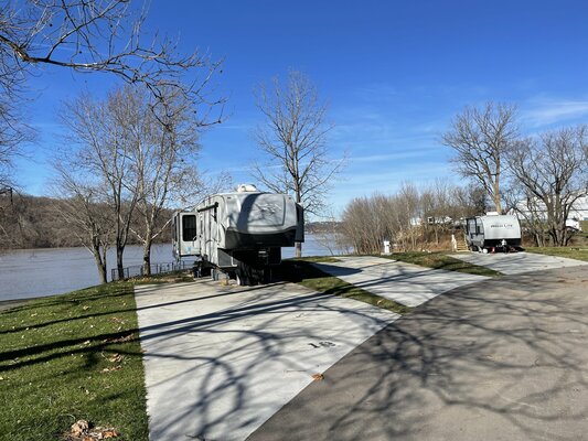 Tucker's Landing RV Park photo 2