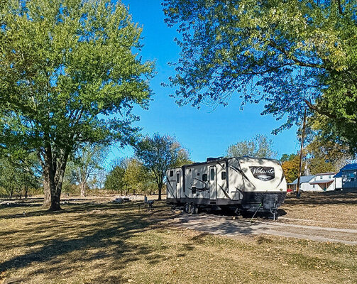 Crossroads RVs & Cabins photo 2