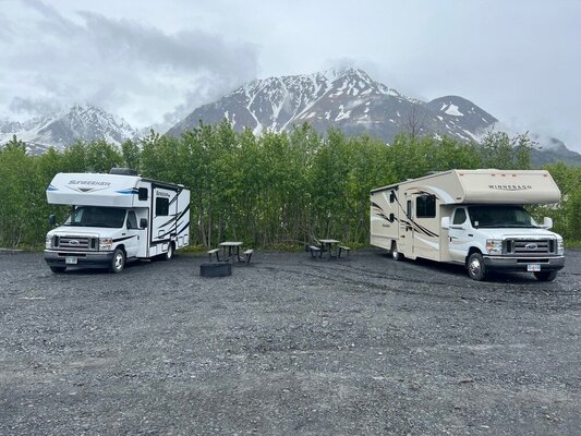 Howling Wolf Glamour Campground photo 2